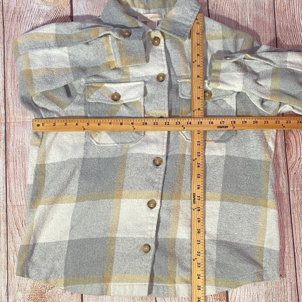 Emma’s Expressions Women’s Small Plaid Shacket Button Front Jacket - Picture 7 of 8